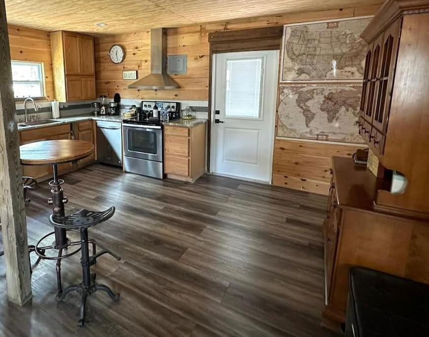 The Little Barn You Are Looking For! Umatilla Exterior photo